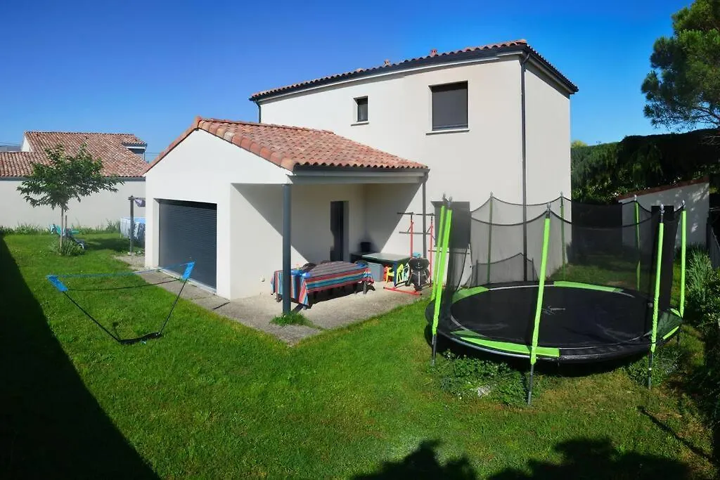 Maison Spacieuse Climatisee Avec Jardin 2 Pkg Et Piscine Aucamville France